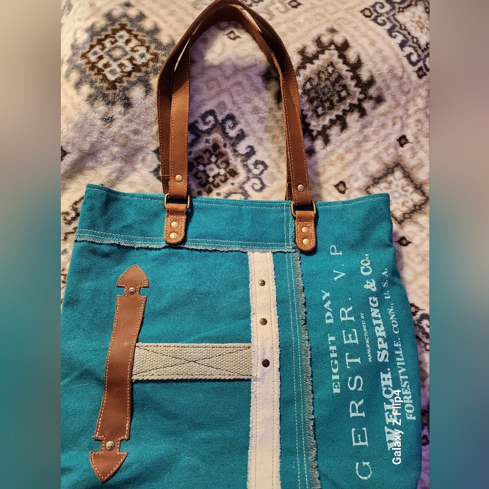 Eight day bag, jean fabric
